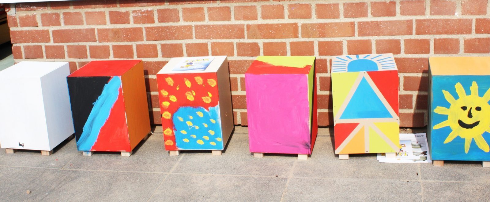 BAFF GmbH für Schule und Kindergarten, Cajons